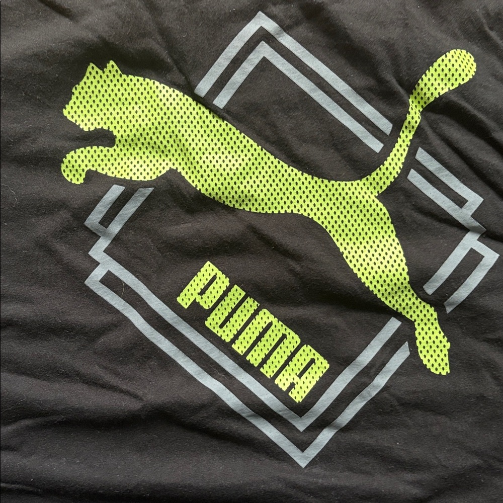 Puma Tshirt - Picture 2 of 5